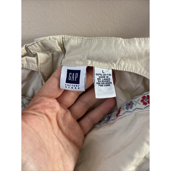 GAP Women’s Beige Floral Embroidered Tank Top Size Large Sleeveless Blouse - Picture 5 of 6